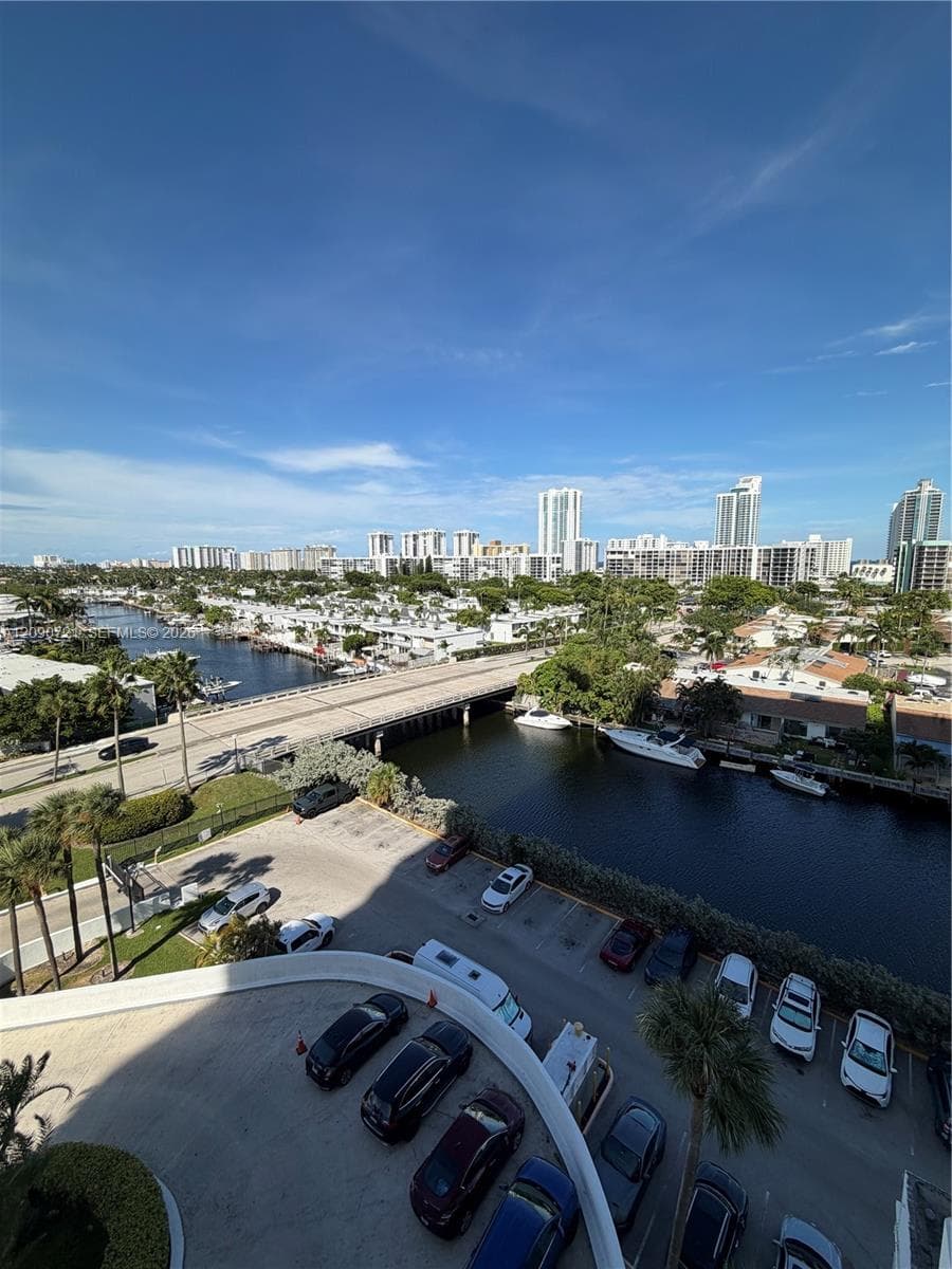 2500 Parkview Dr 907 photo 19
