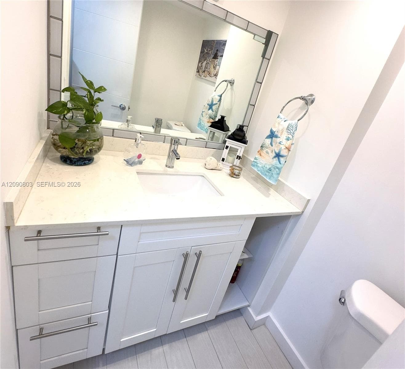 3750 NE 170th St 404 photo 10