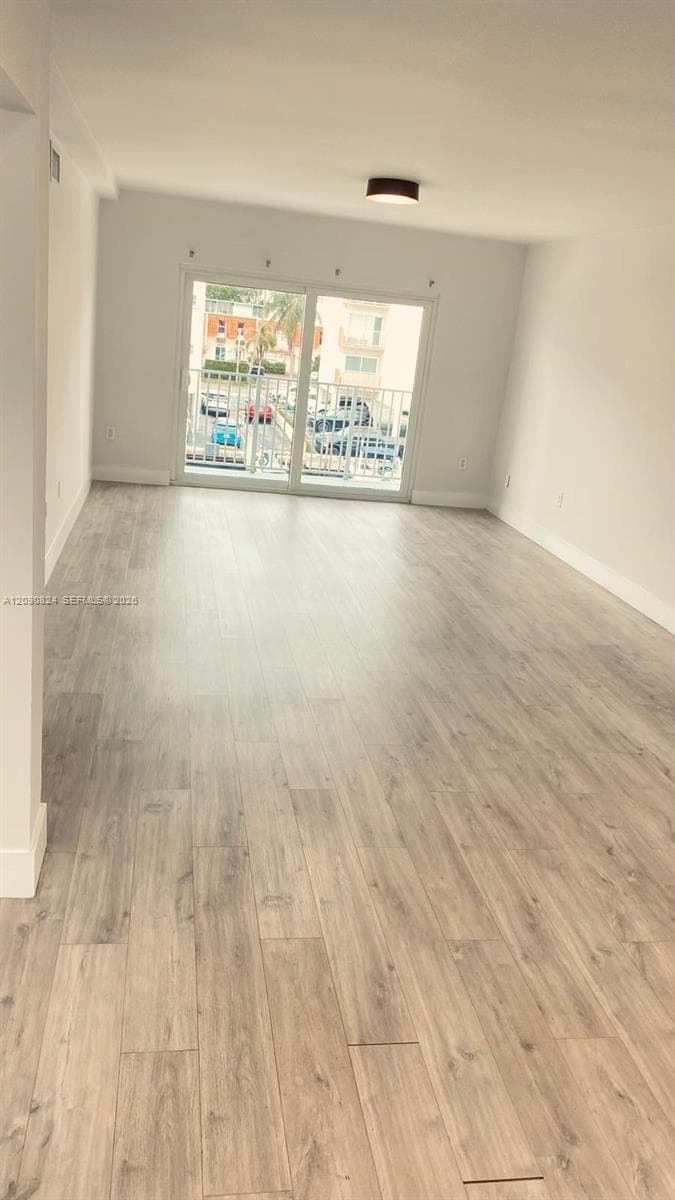 3626 NE 168th St 301 photo 2