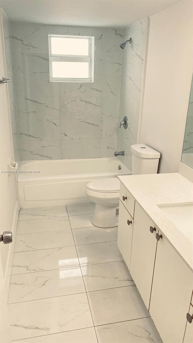 3626 NE 168th St 301 photo 7