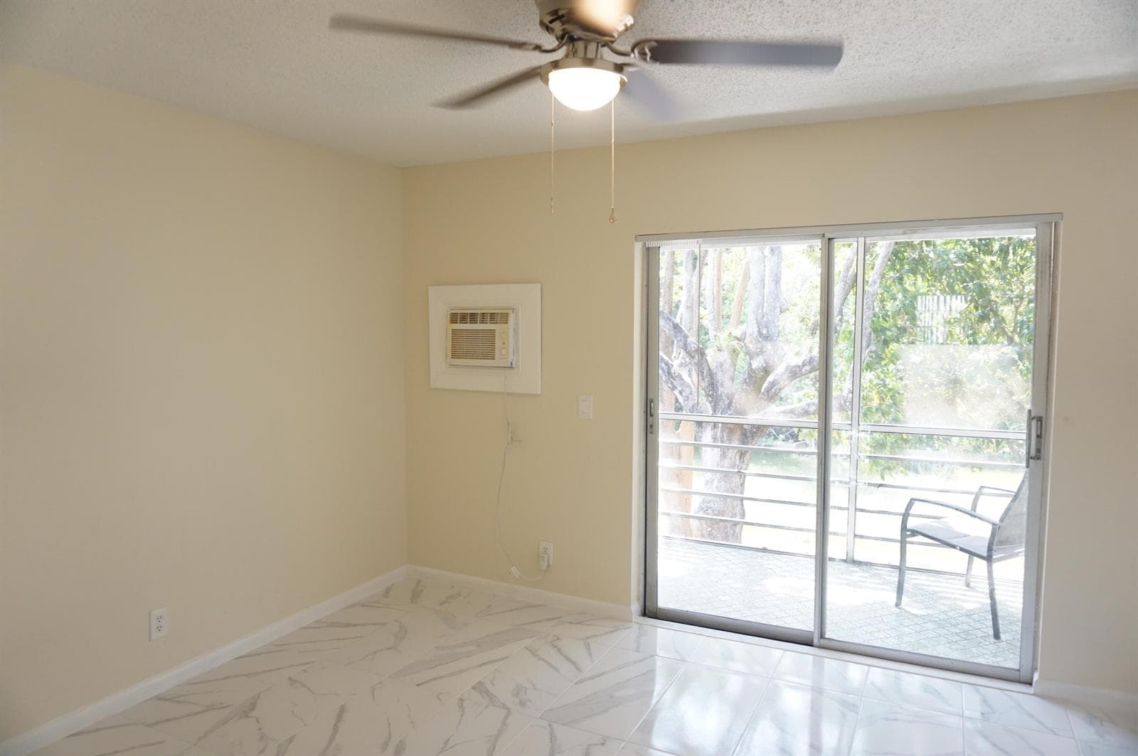 33 Windsor B photo 5