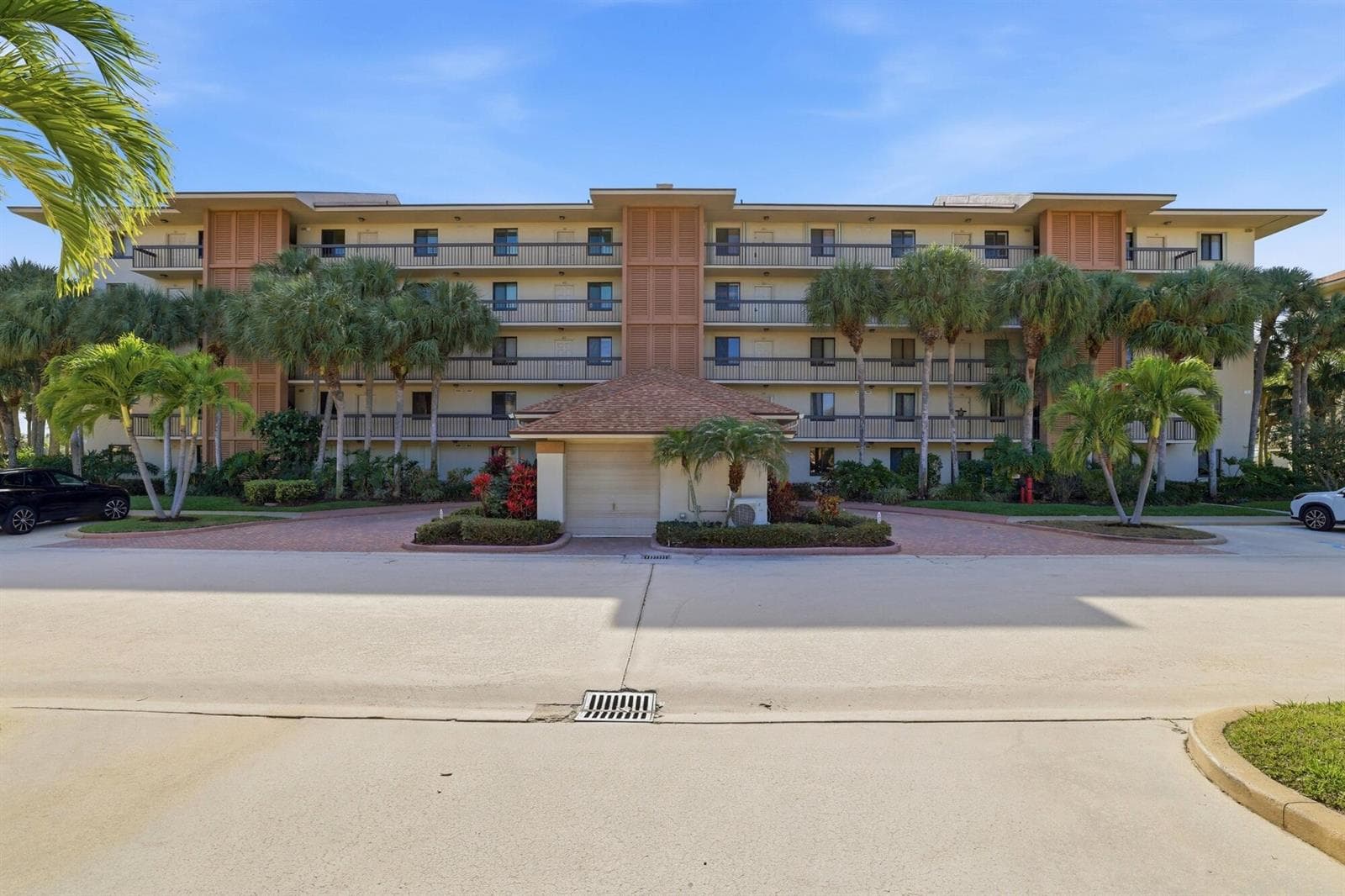 2101 Marina Isle Way 404 photo 17