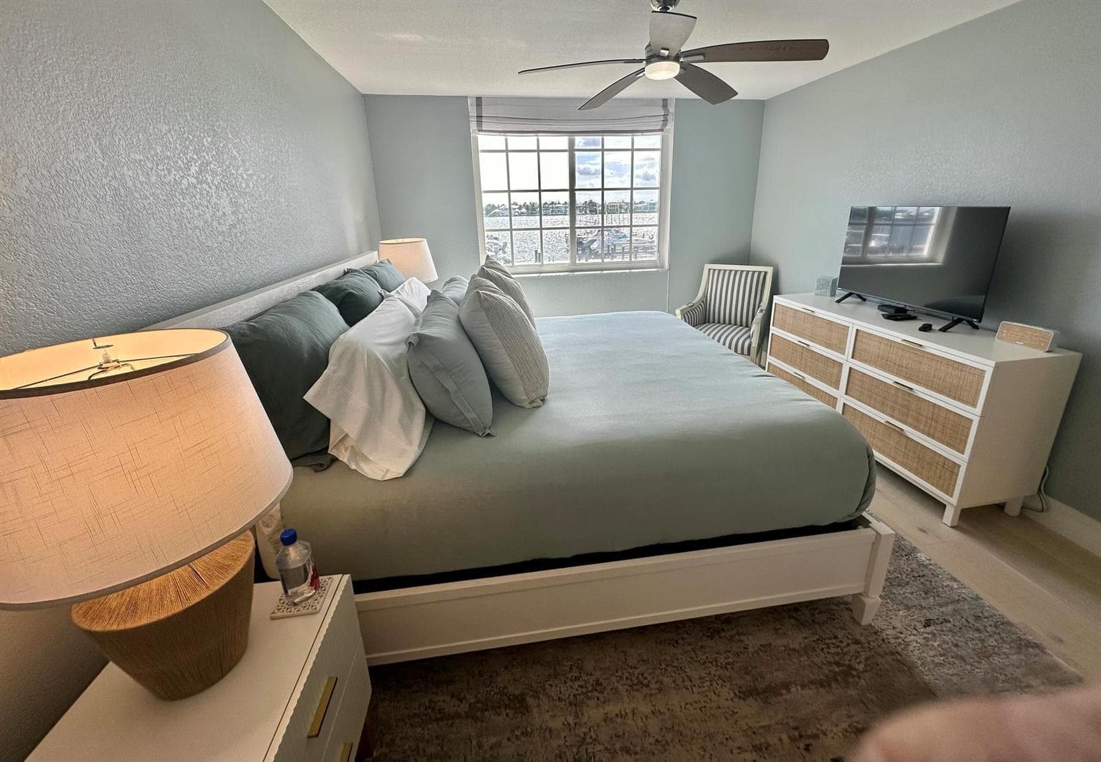 167 YACHT CLUB Way 204 photo 13