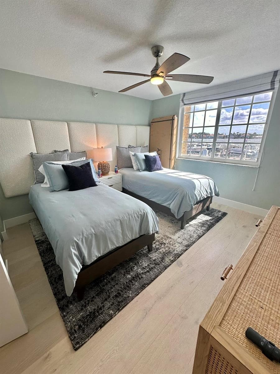 167 YACHT CLUB Way 204 photo 5