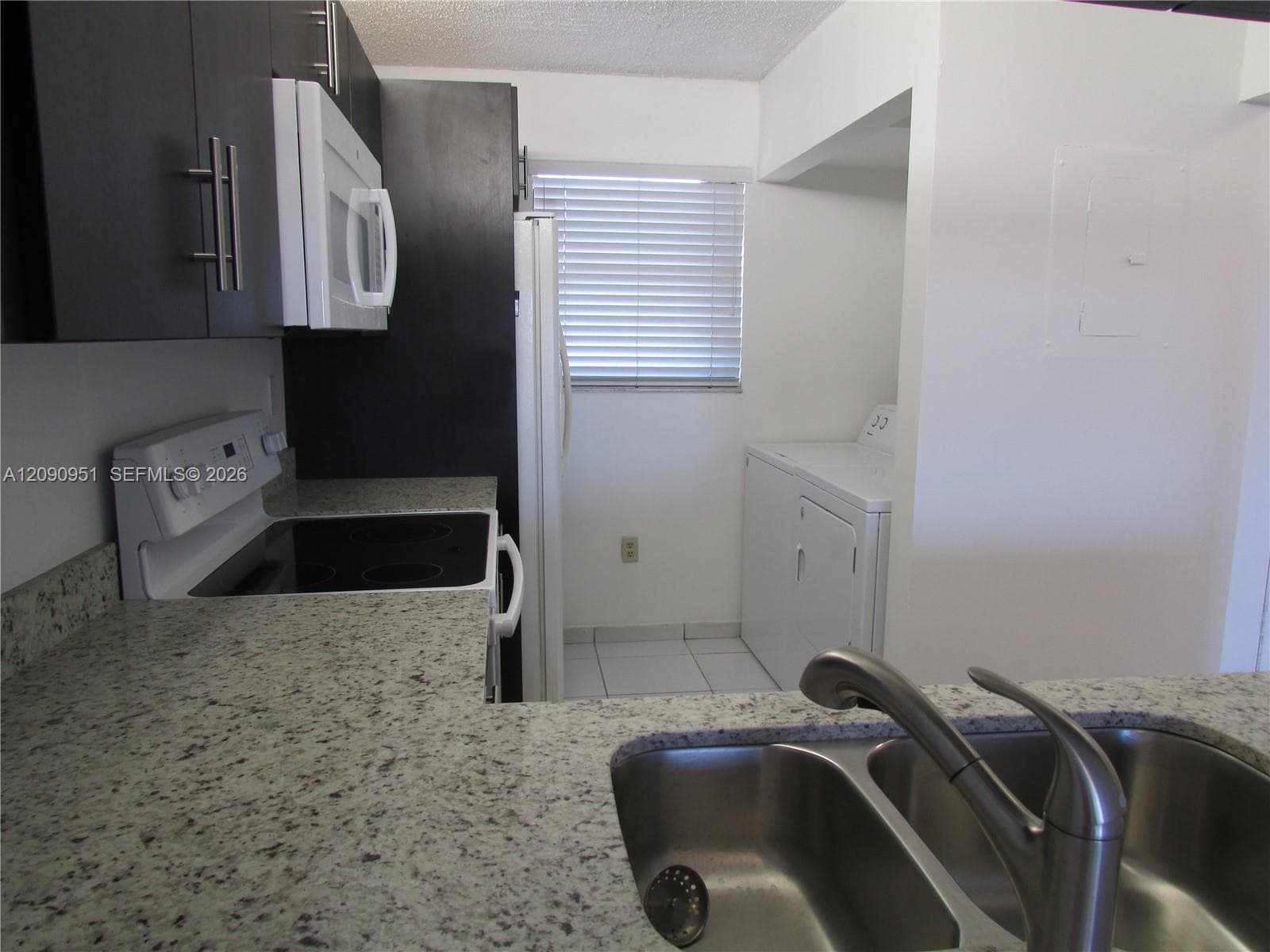 10315 NW 9th St Cir 407-14 photo 6