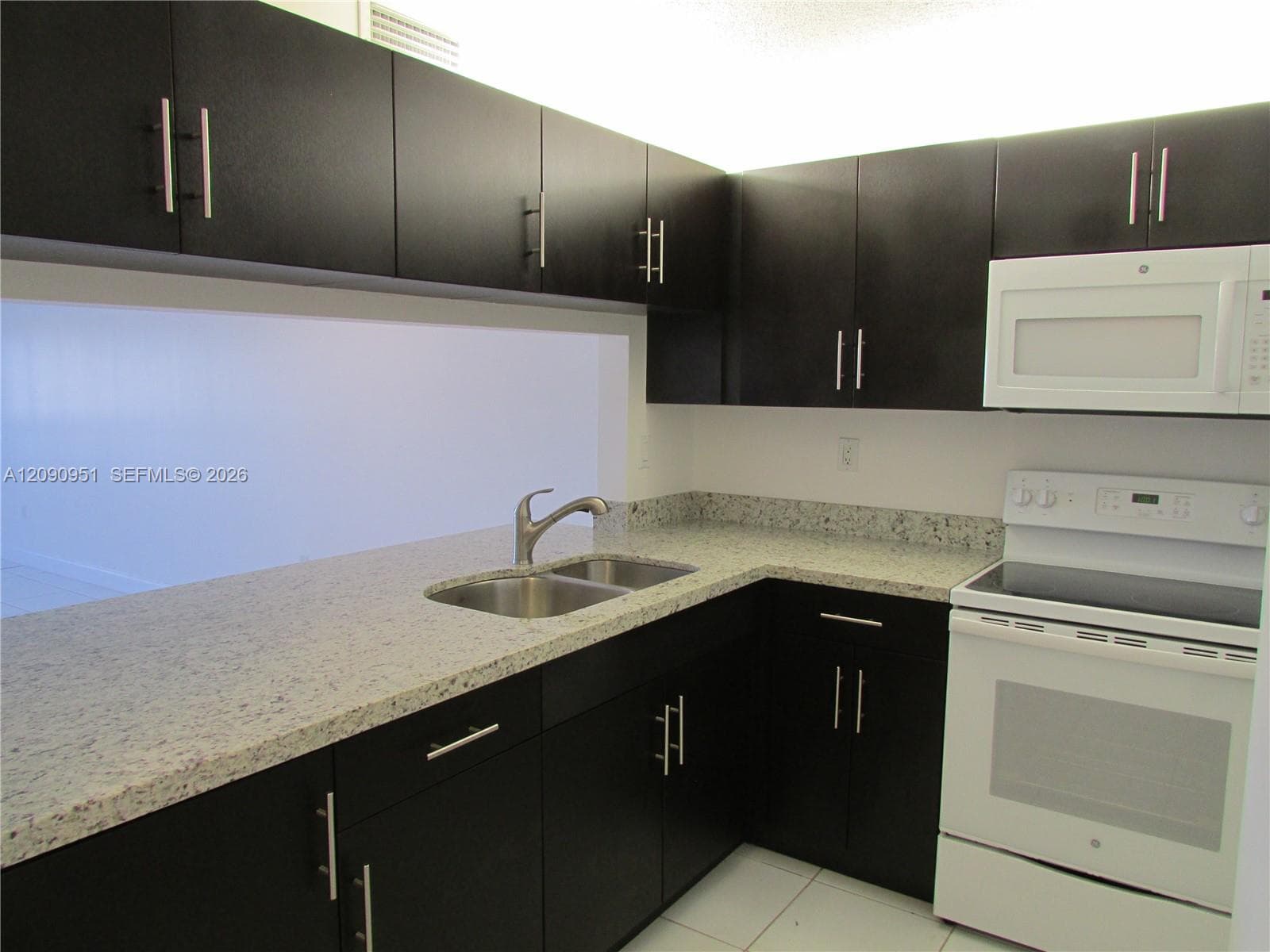 10315 NW 9th St Cir 407-14 photo 7