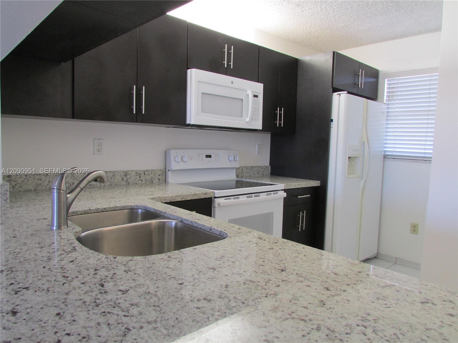 10315 NW 9th St Cir 407-14 photo 5