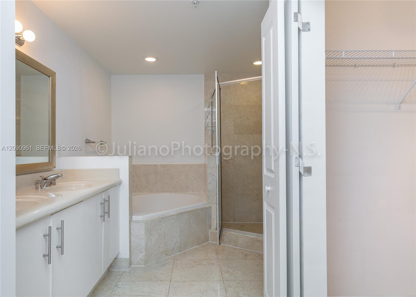 7910 Harbor Island Dr 507 photo 23
