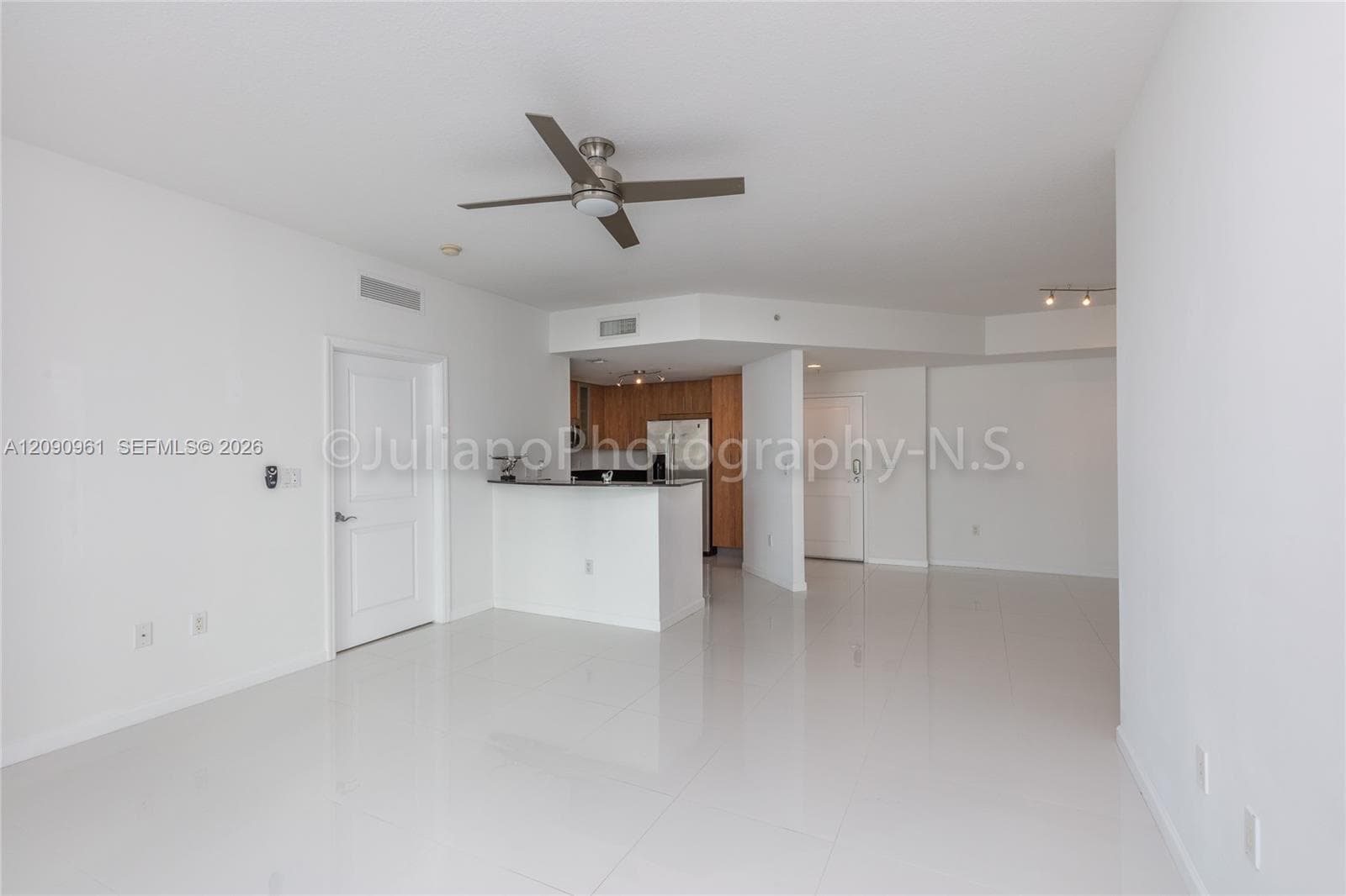 7910 Harbor Island Dr 507 photo 6