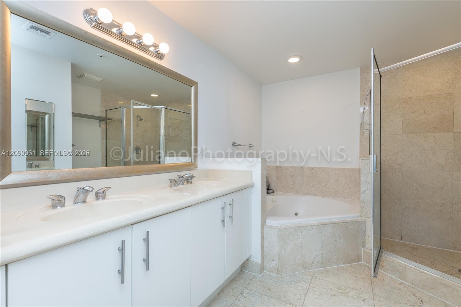 7910 Harbor Island Dr 507 photo 22