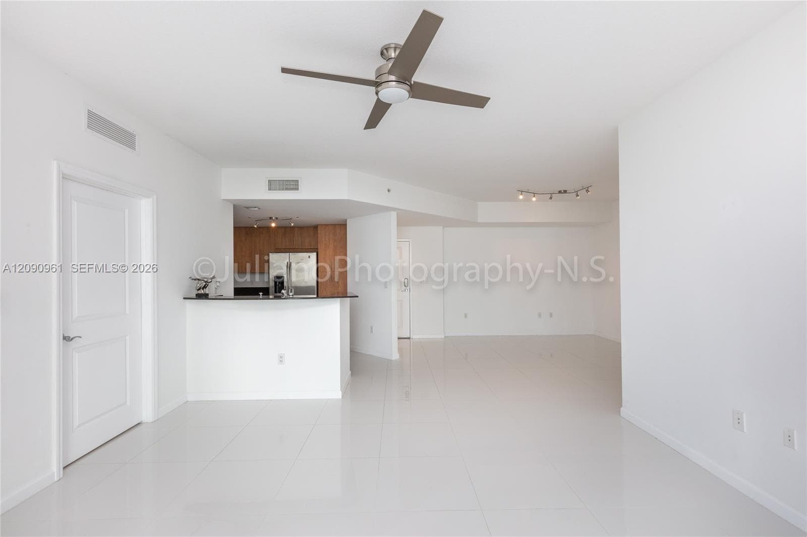 7910 Harbor Island Dr 507 photo 7