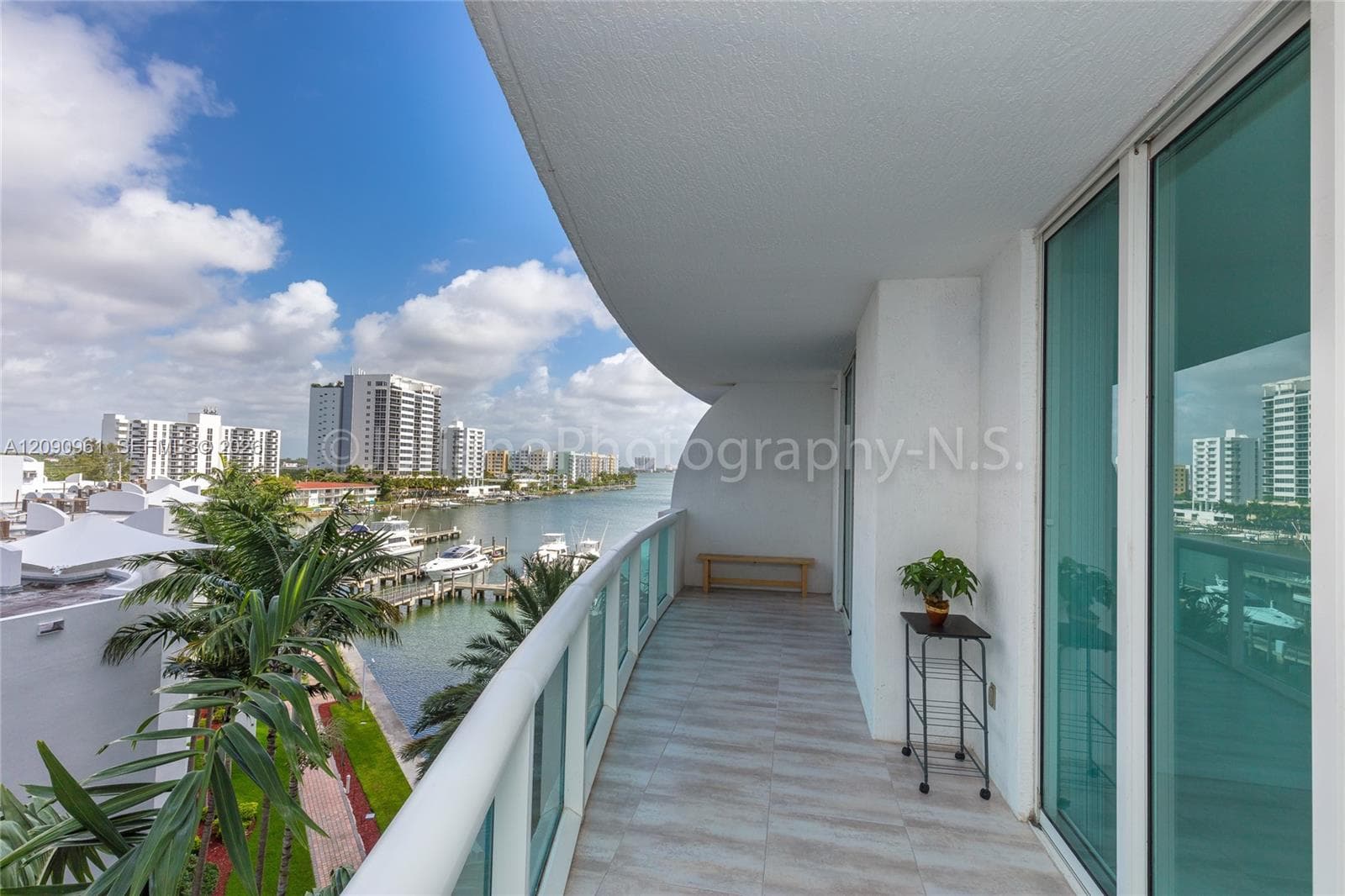 7910 Harbor Island Dr 507 photo 1