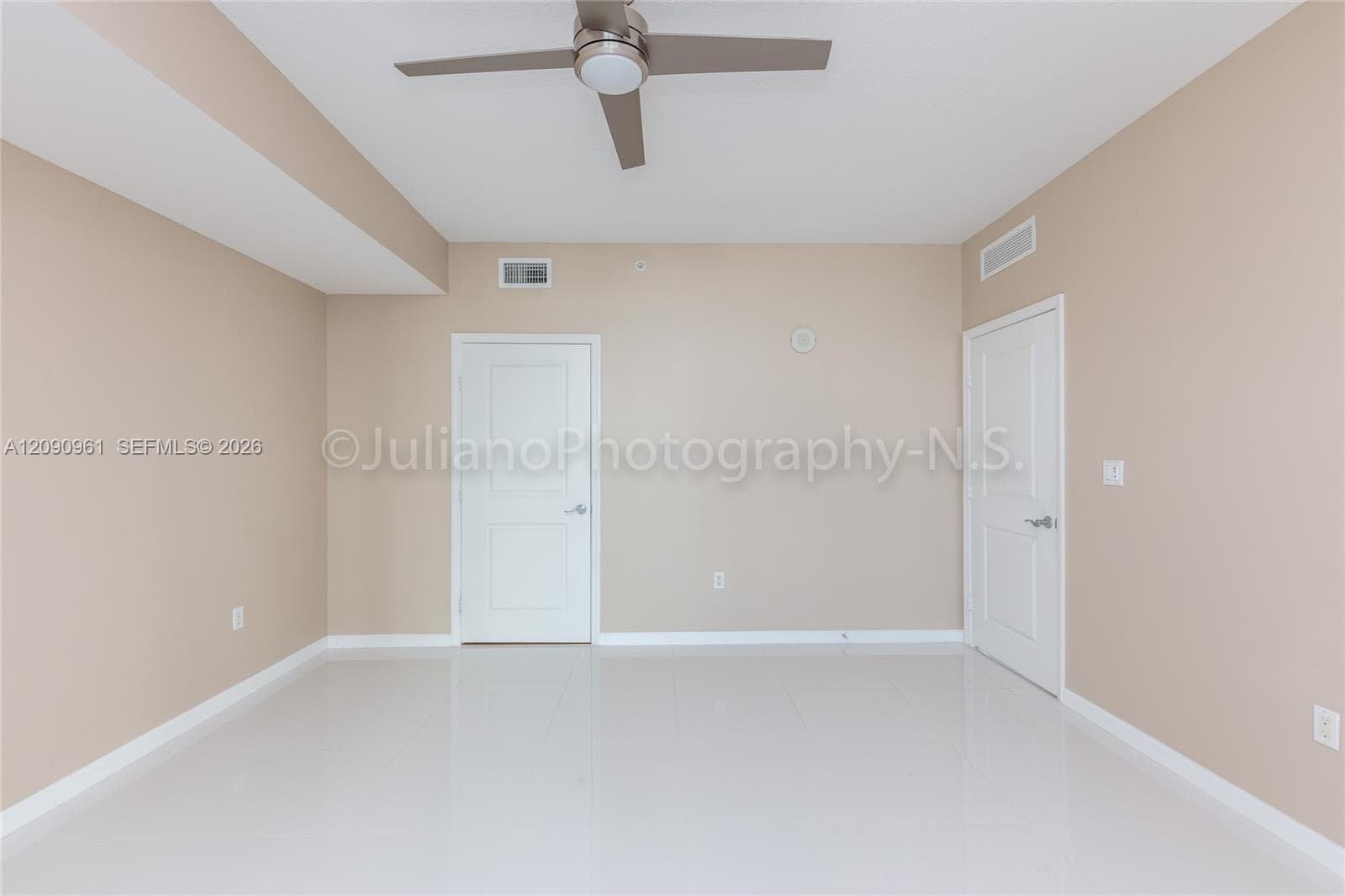 7910 Harbor Island Dr 507 photo 20