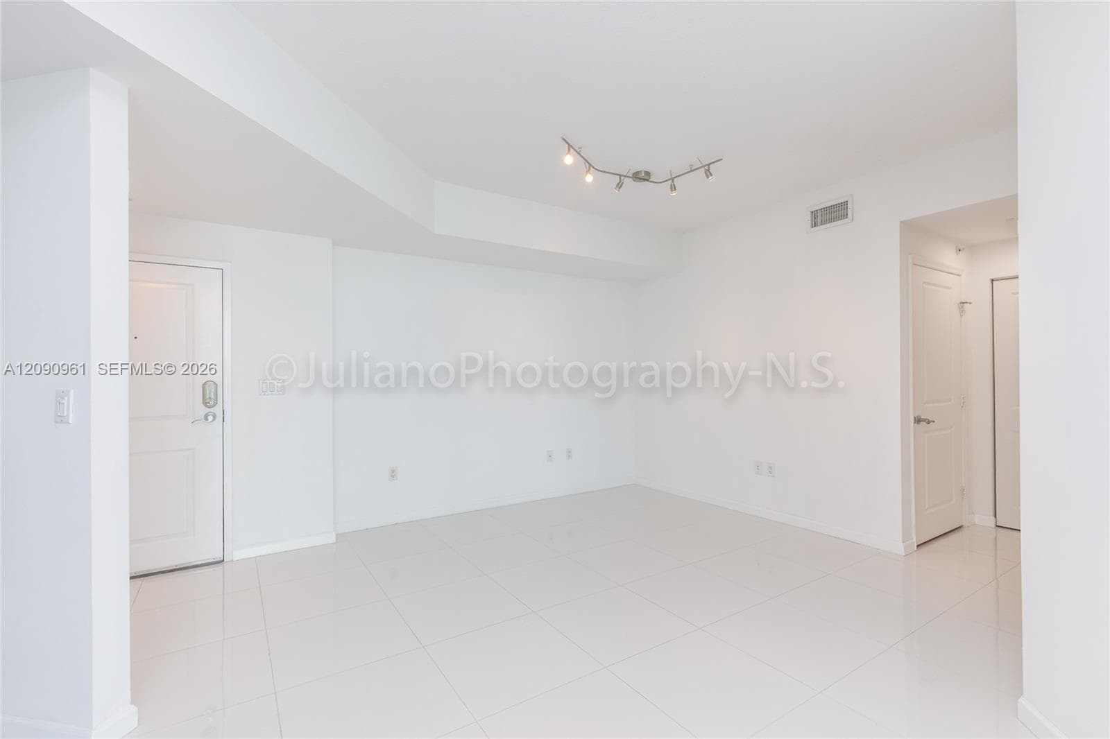 7910 Harbor Island Dr 507 photo 14