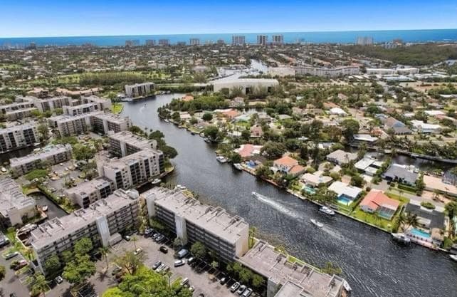 14 ROYAL PALM Way 5050 photo 1