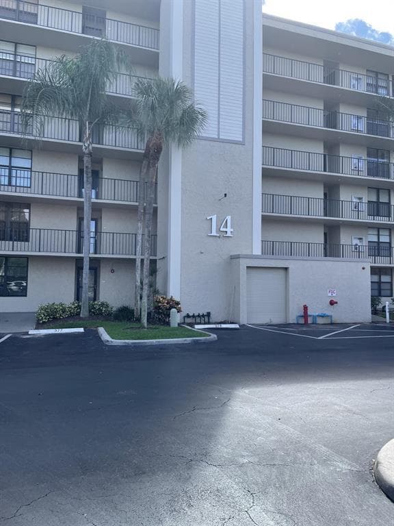 14 ROYAL PALM Way 5050 photo 4