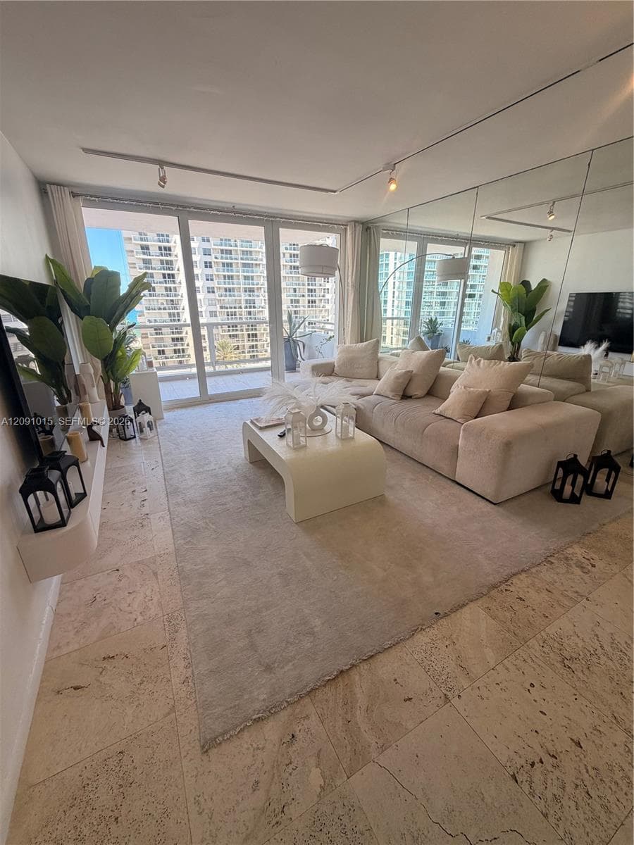 5700 Collins Ave 9B photo 6
