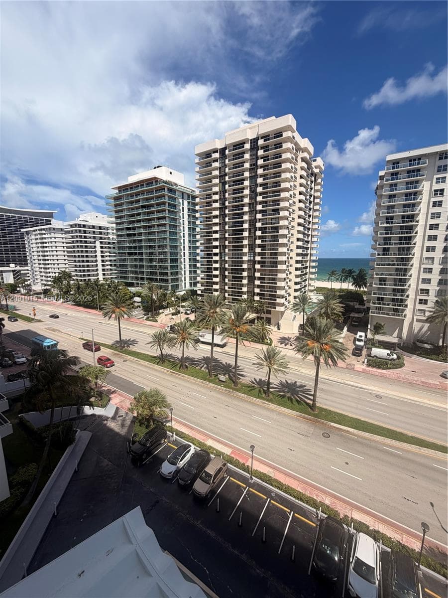 5700 Collins Ave 9B photo 20