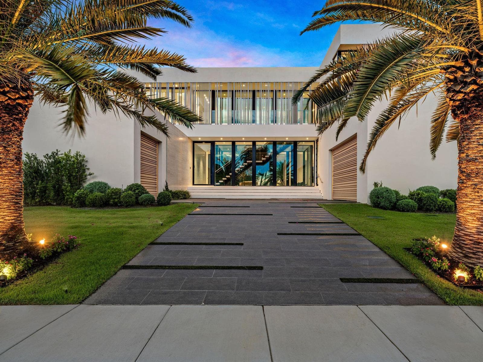 35 Spoonbill Road photo 2