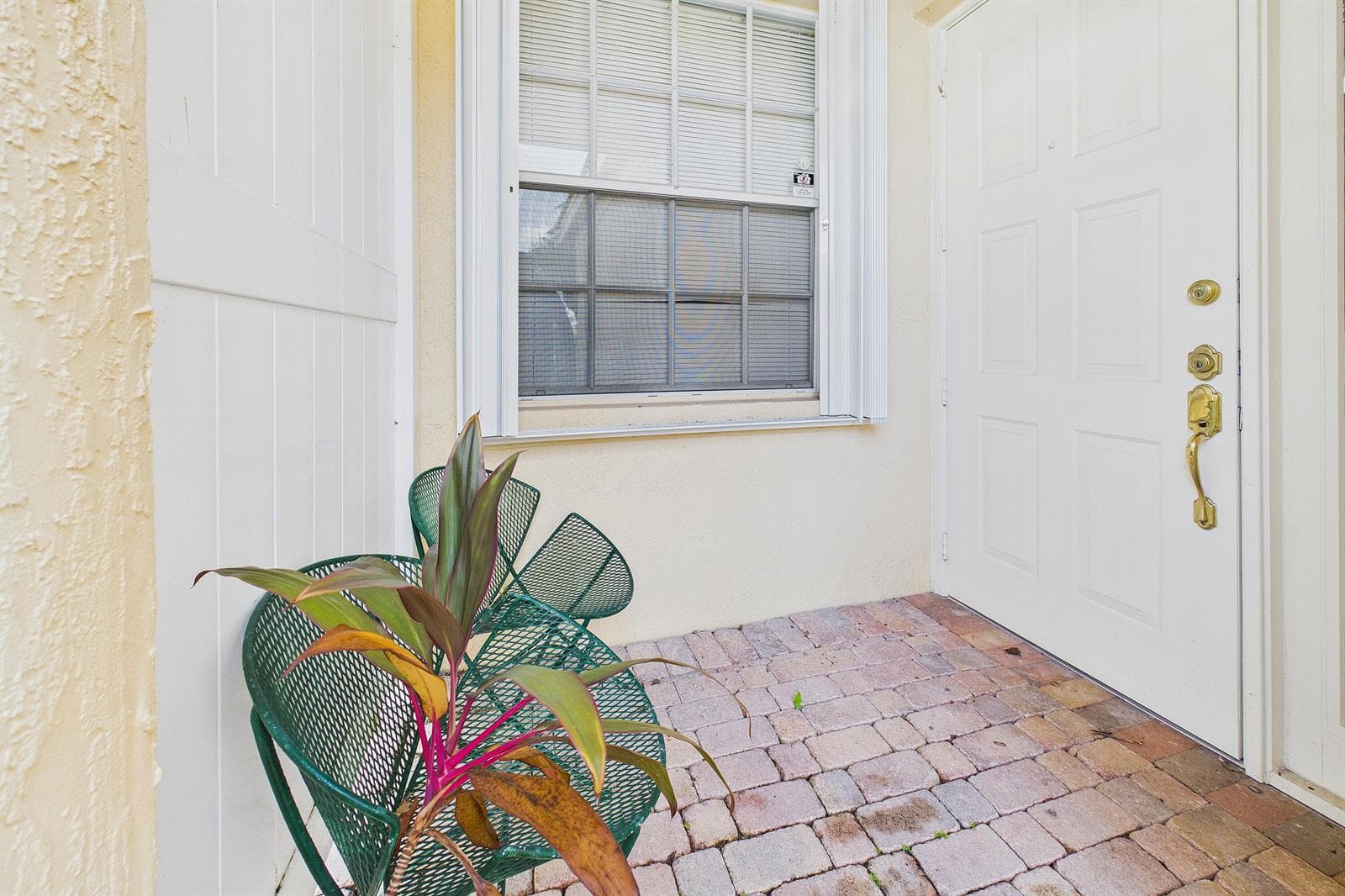7032 Cataluna Circle photo 3