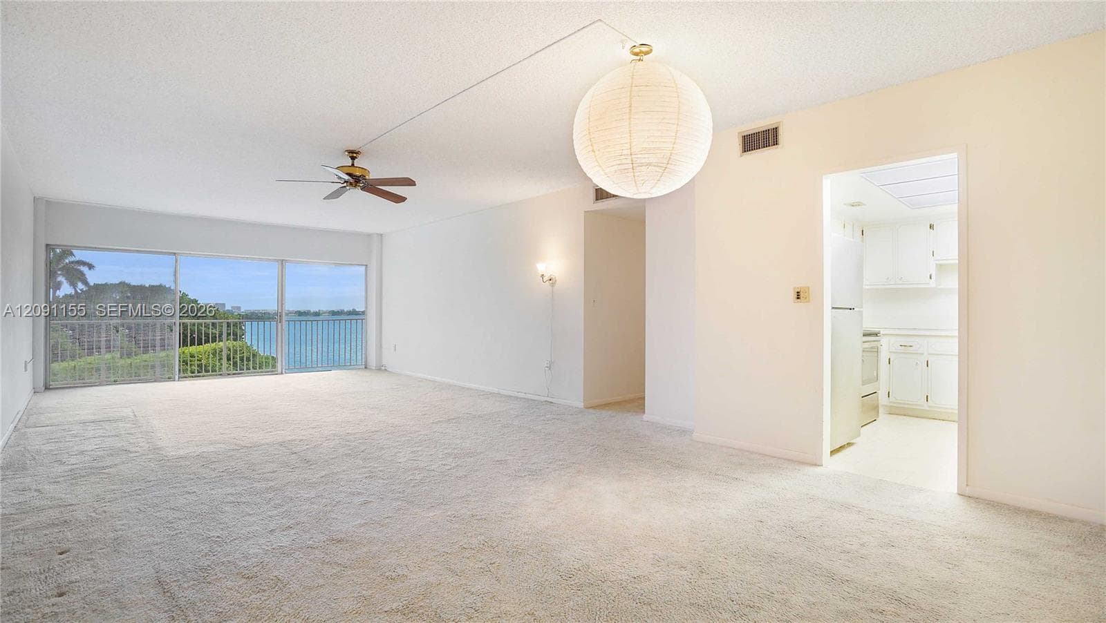 1700 NE 105th St 406 photo 1