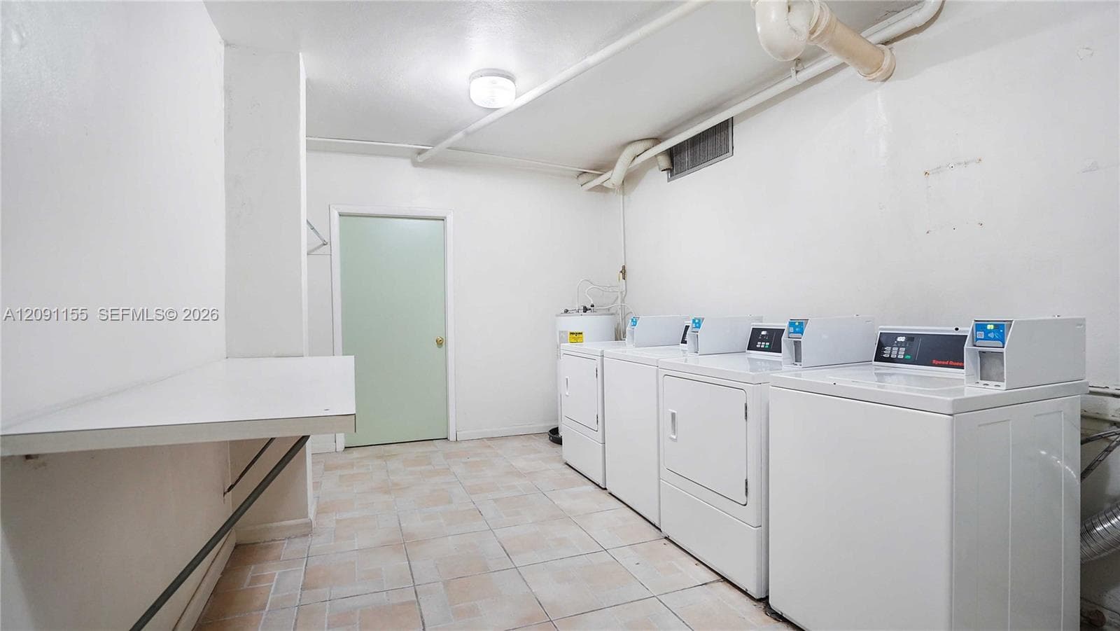 1700 NE 105th St 406 photo 18