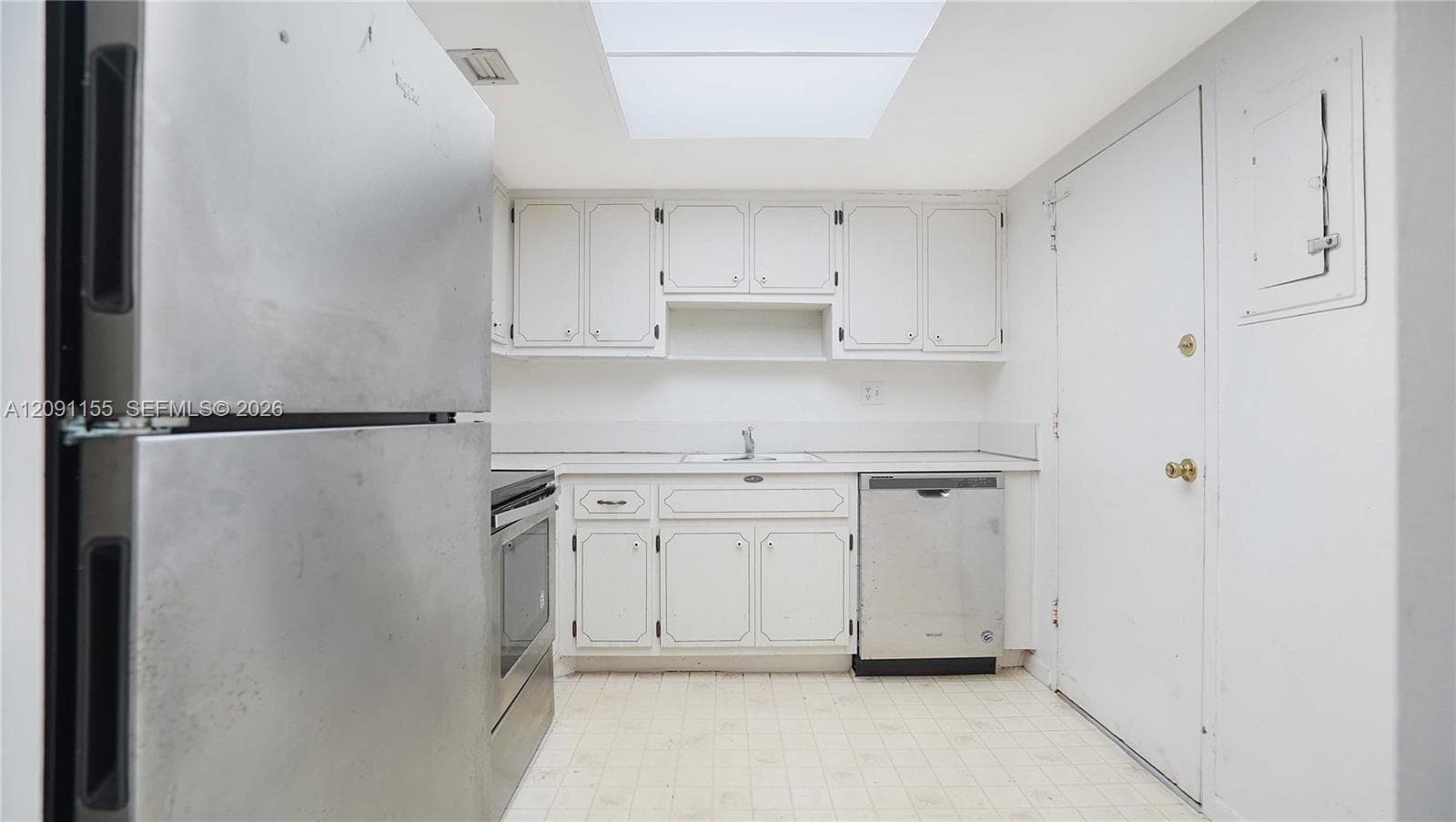 1700 NE 105th St 406 photo 4
