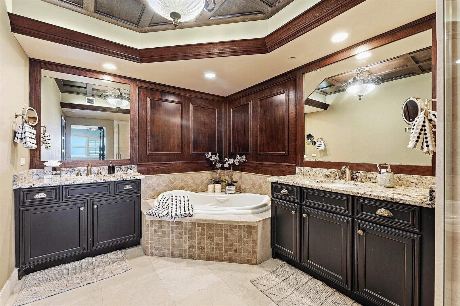 2650 Lake Shore Drive 401 photo 16
