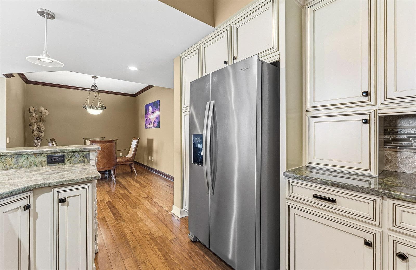2650 Lake Shore Drive 401 photo 12