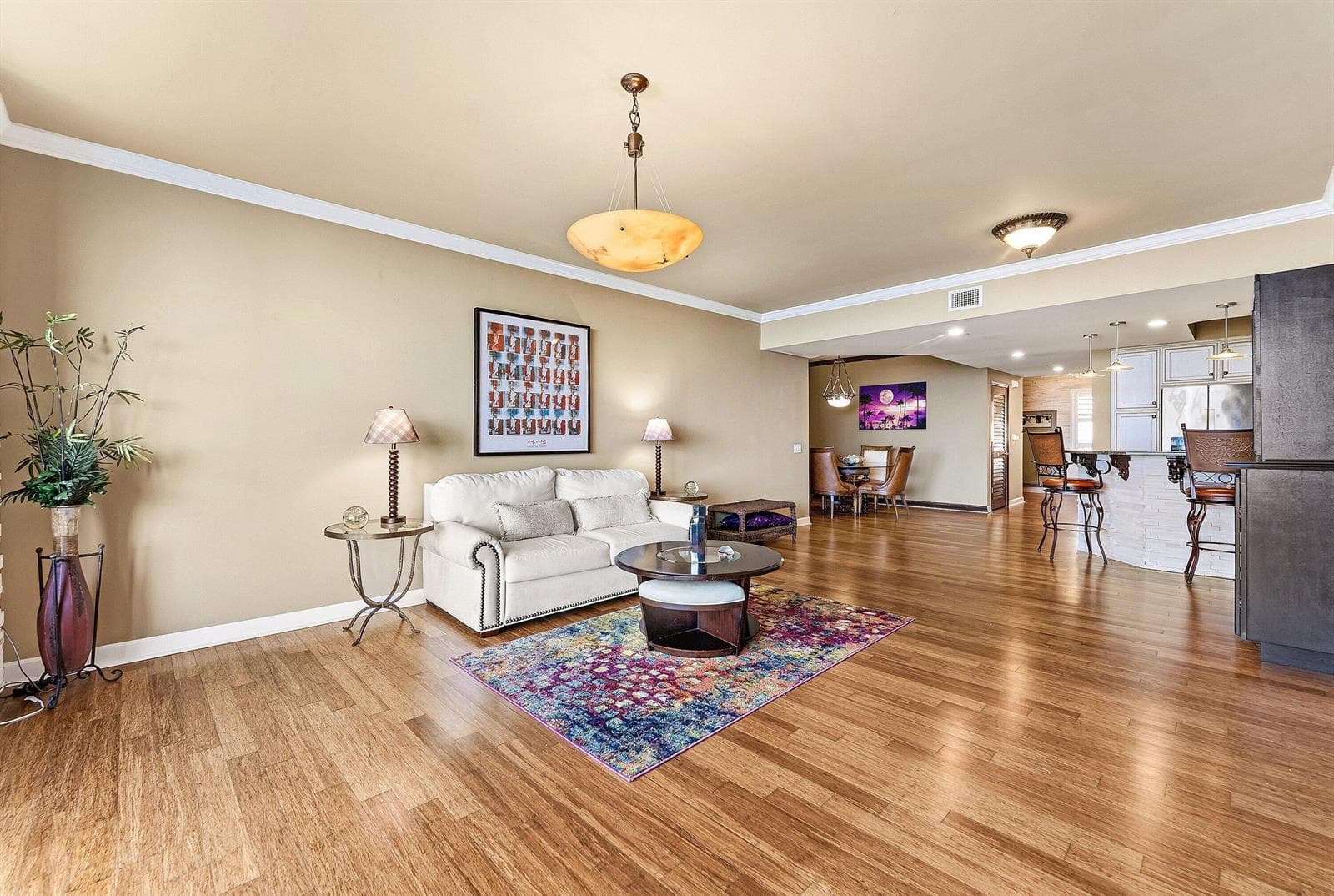 2650 Lake Shore Drive 401 photo 7