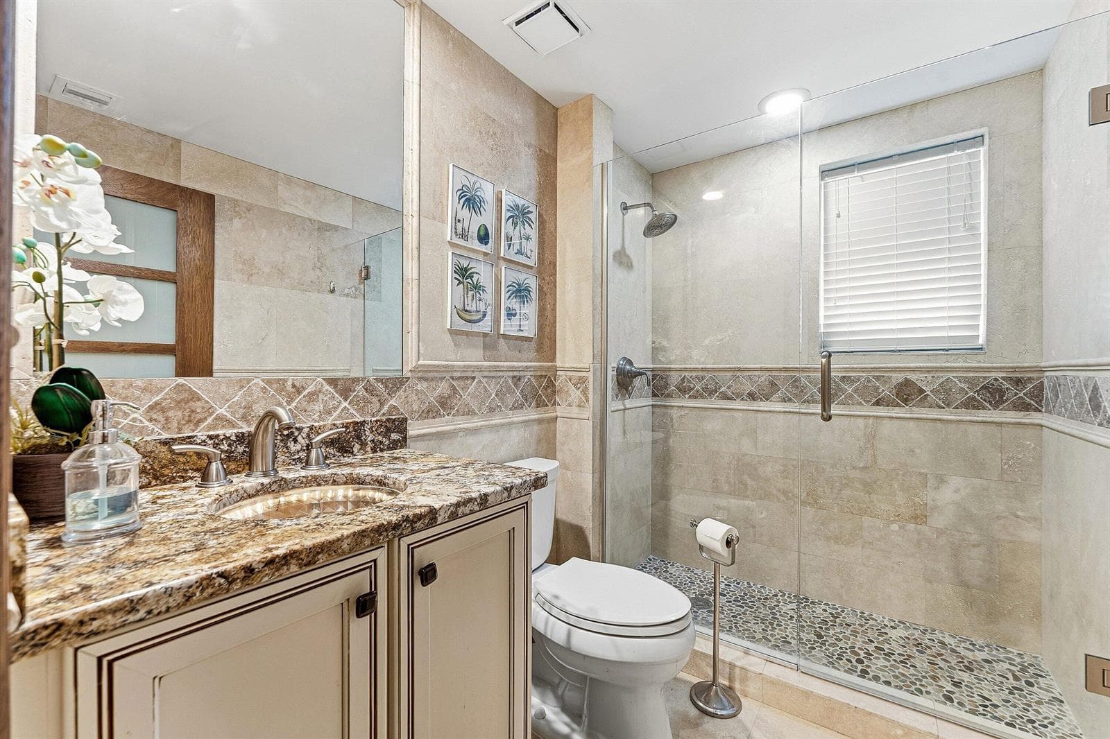 2650 Lake Shore Drive 401 photo 20