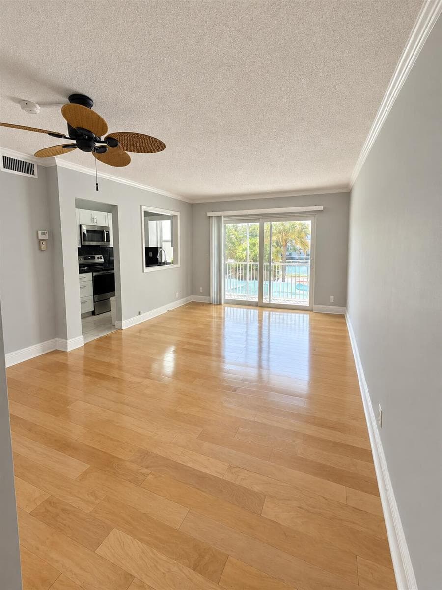1439 S OCEAN 209 photo 8
