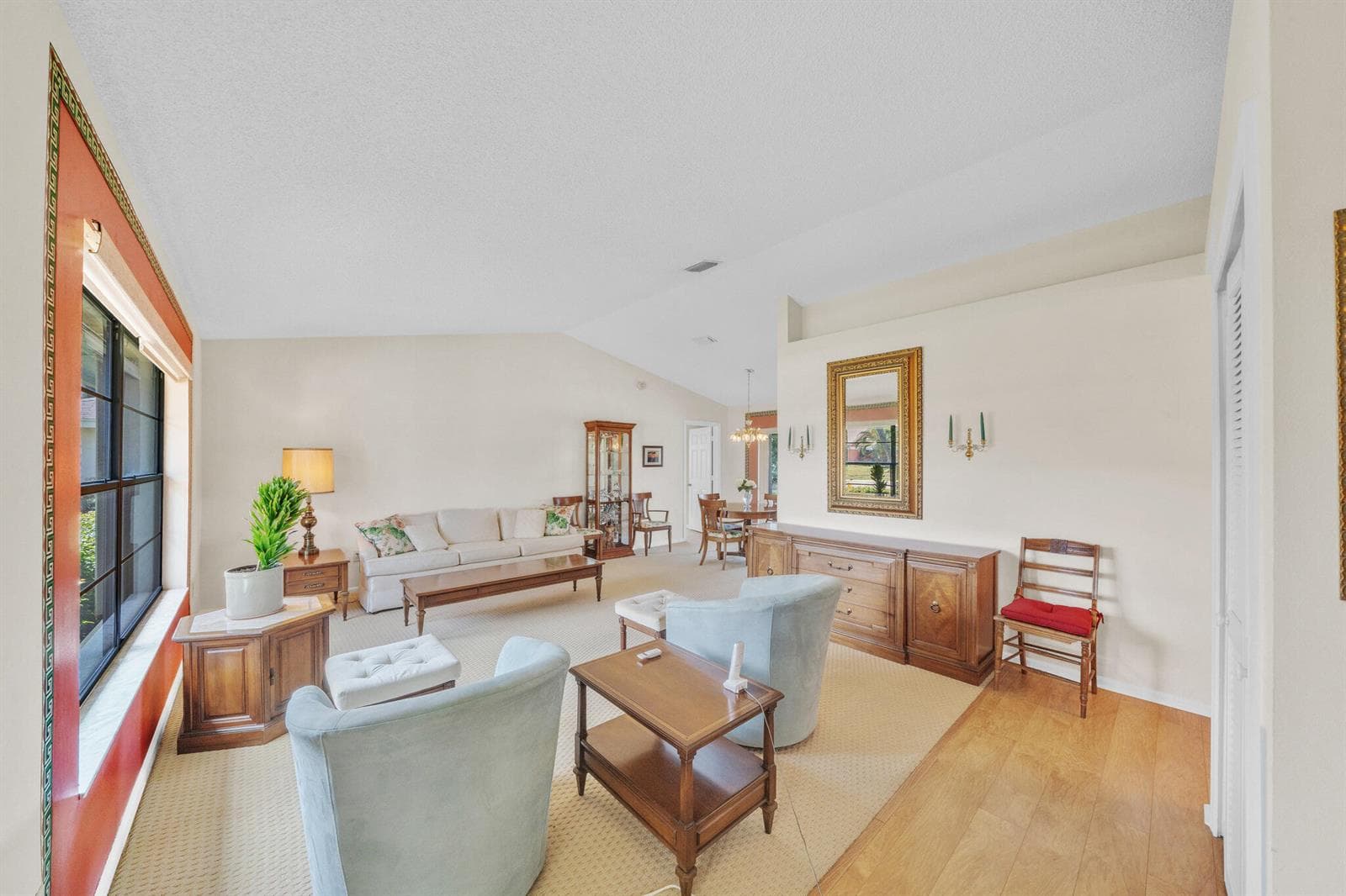 142 PARKWOOD Drive photo 9