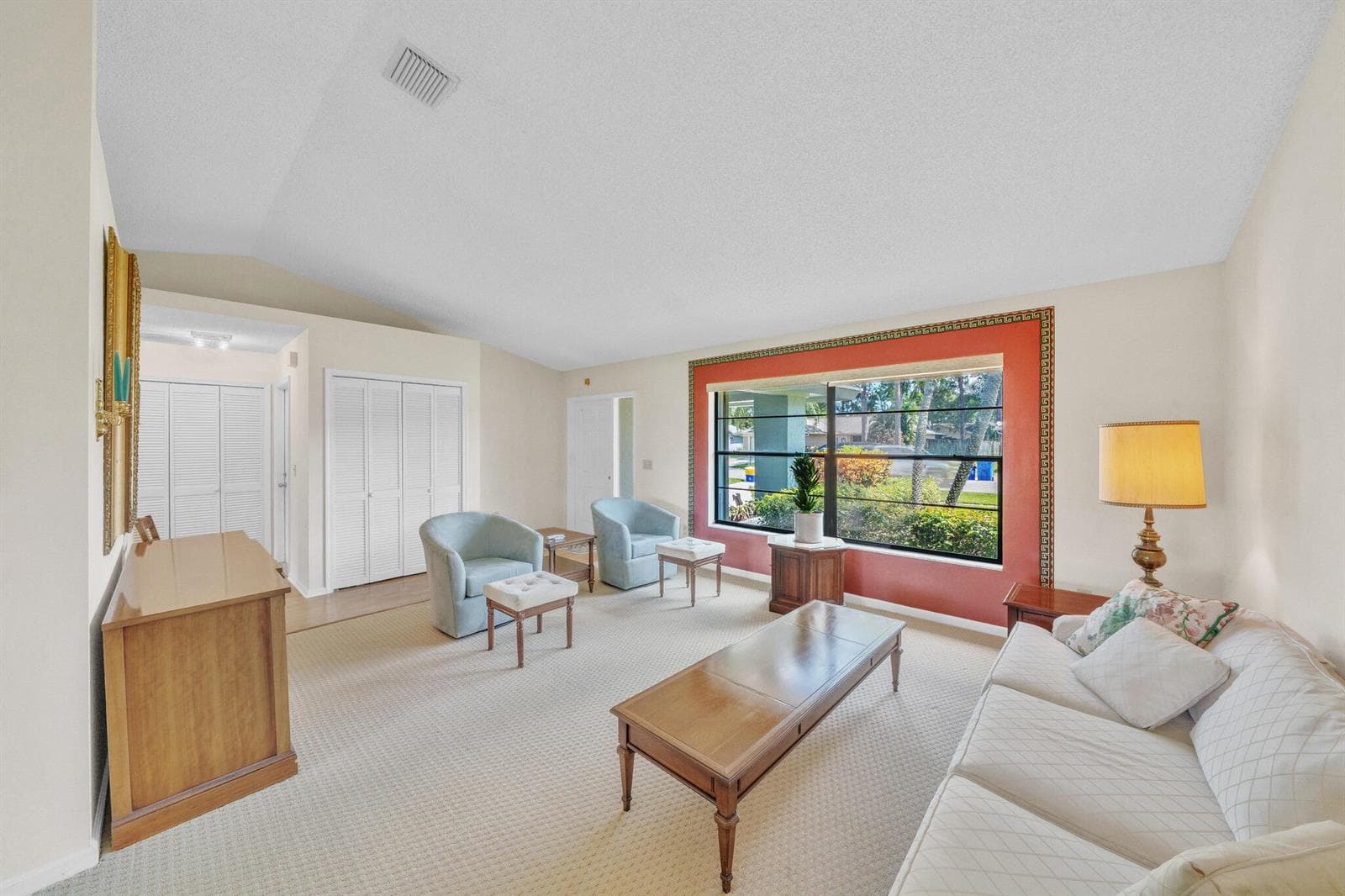 142 PARKWOOD Drive photo 10