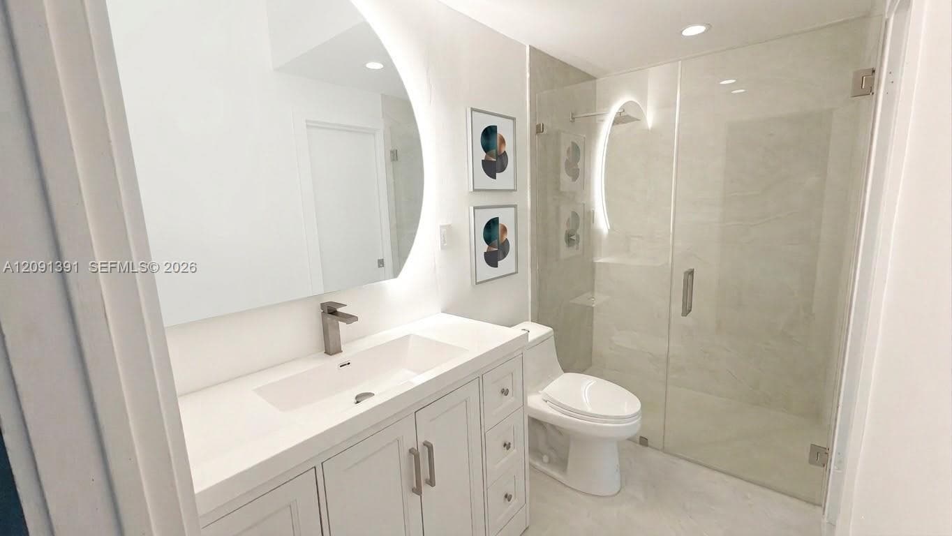2000 S Bayshore Dr 58 photo 14