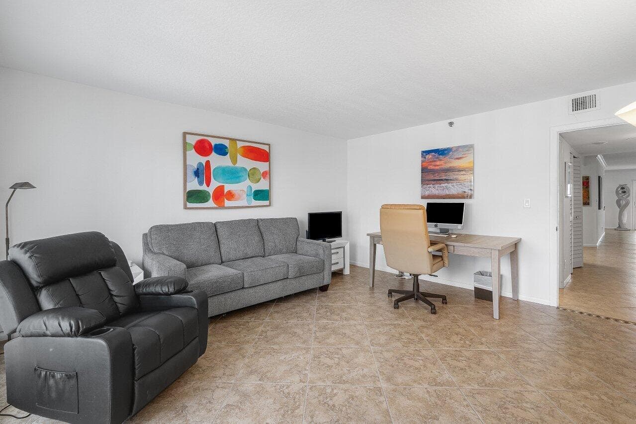 4001 N Ocean Boulevard 306 photo 23