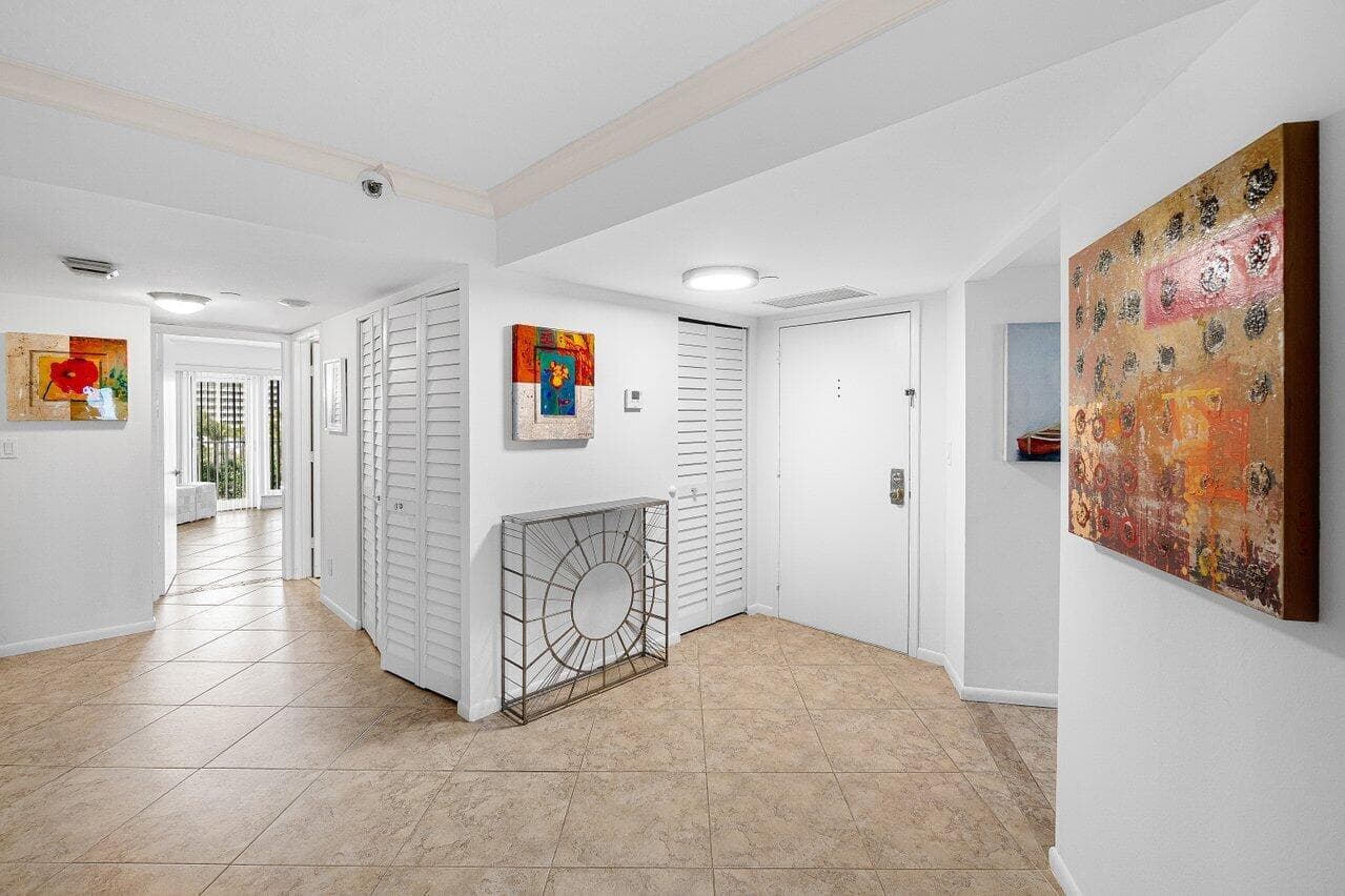 4001 N Ocean Boulevard 306 photo 2