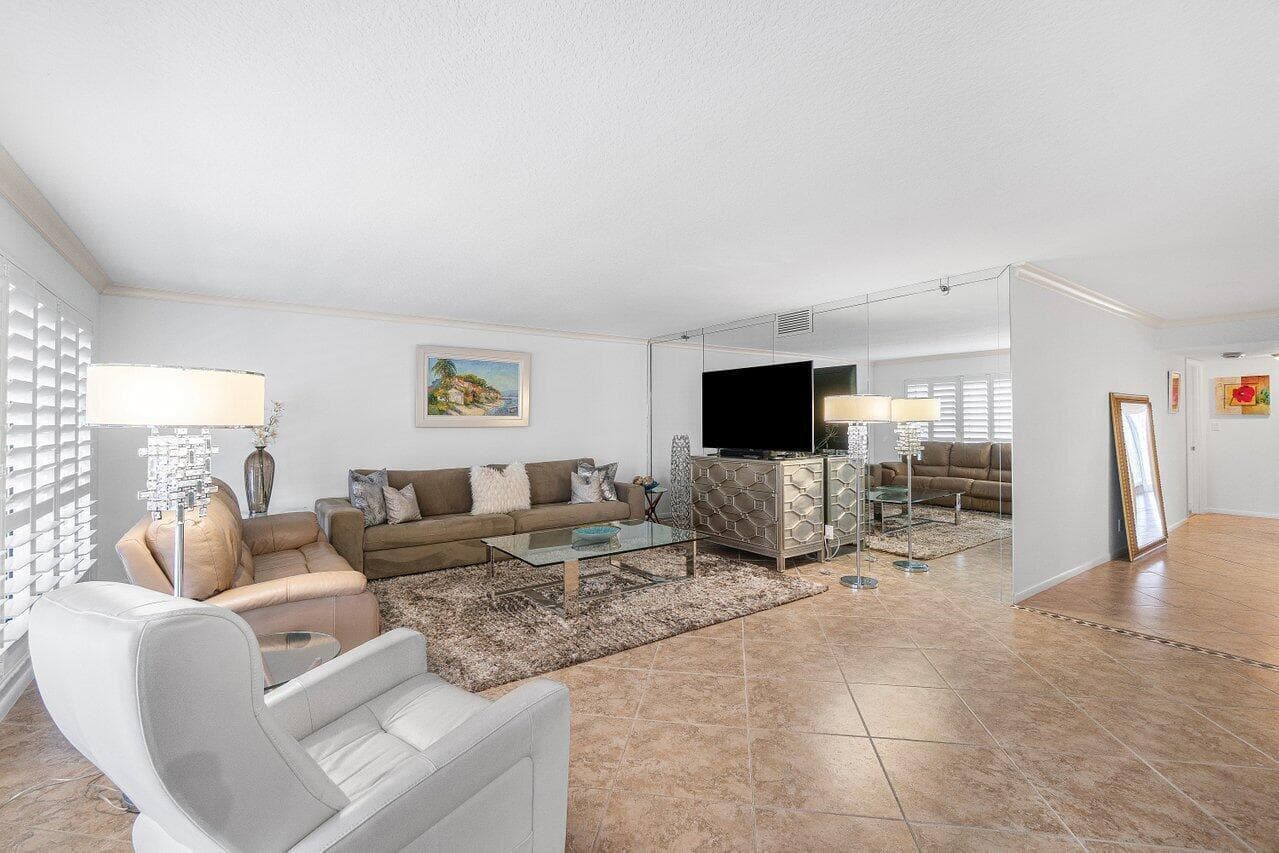 4001 N Ocean Boulevard 306 photo 14