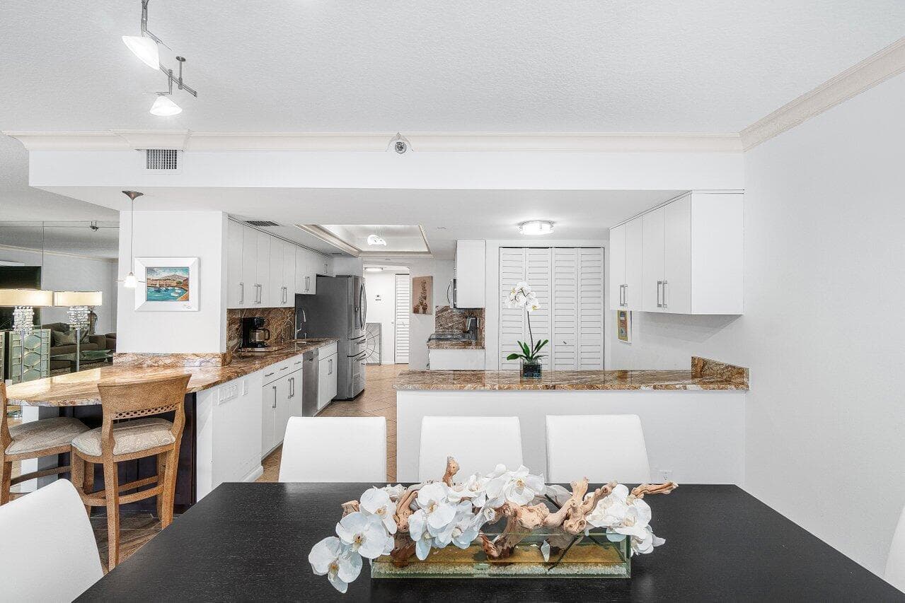 4001 N Ocean Boulevard 306 photo 19