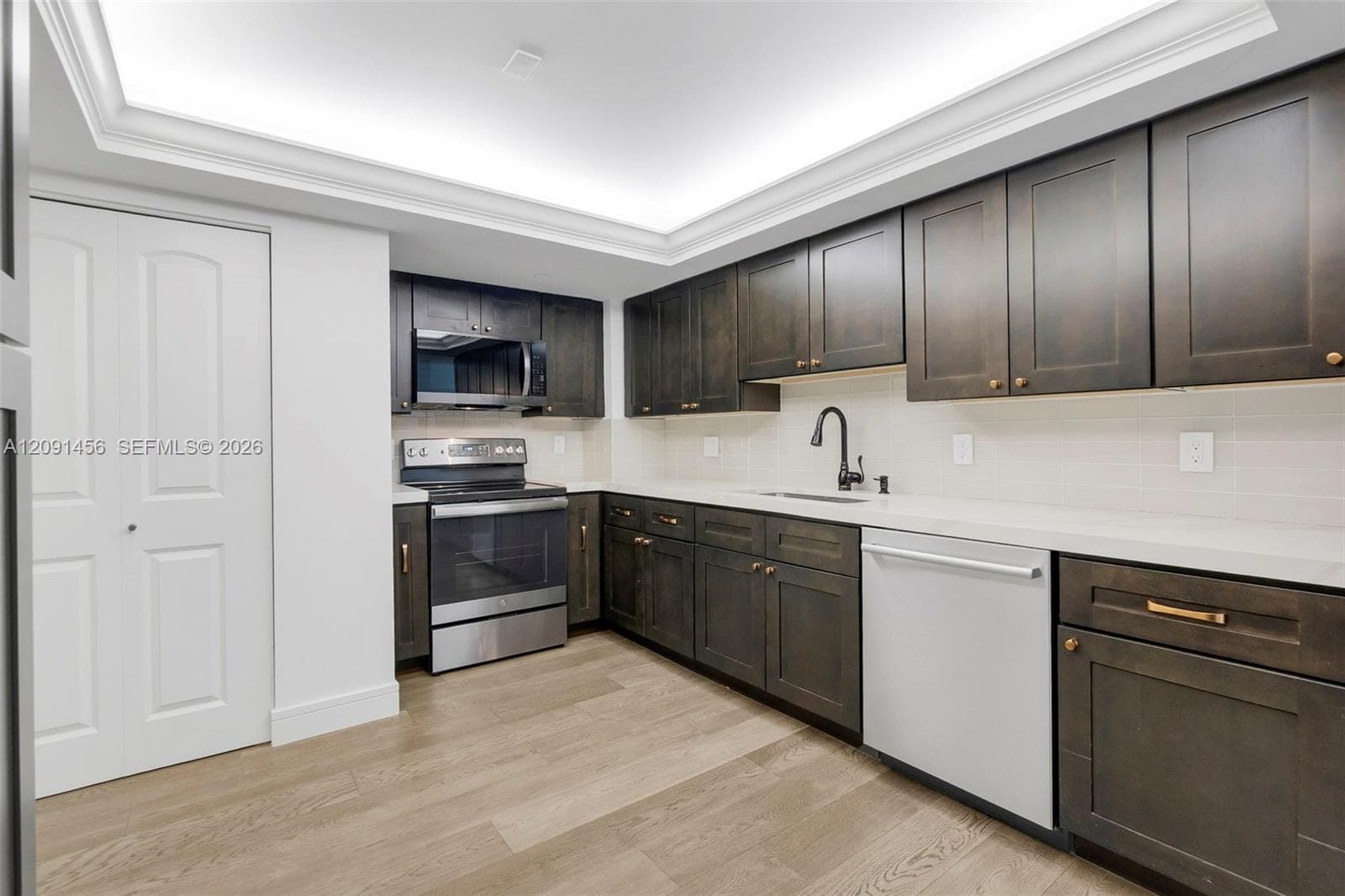 3200 Port Royale Dr N 205 photo 11
