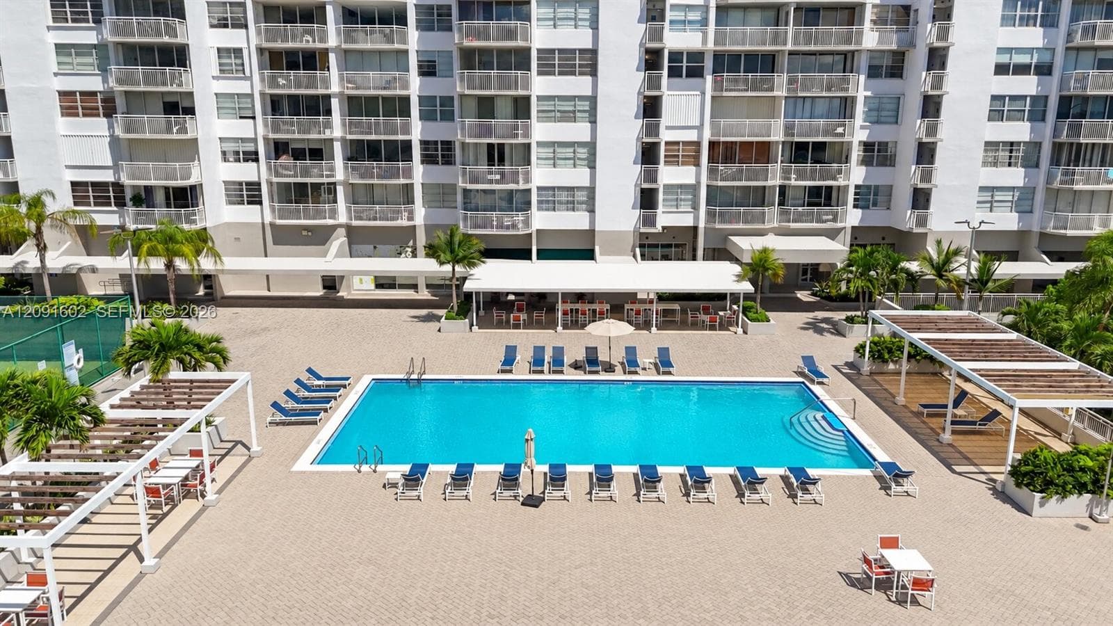 18021 Biscayne Blvd 1102 photo 23