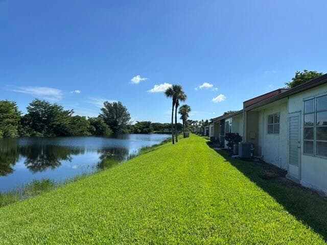 153 Lake Anne Drive photo 4