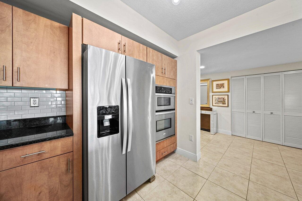 2700 N Federal Highway 203 photo 12