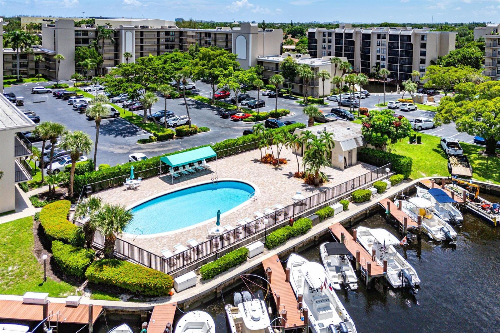 8 N ROYAL PALM Way 6040 photo 24