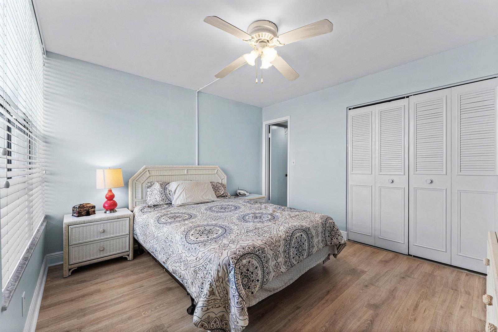 8 N ROYAL PALM Way 6040 photo 18
