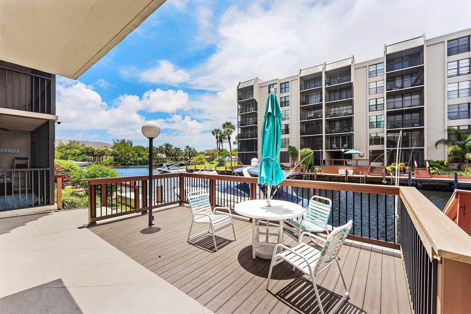 8 N ROYAL PALM Way 6040 photo 25