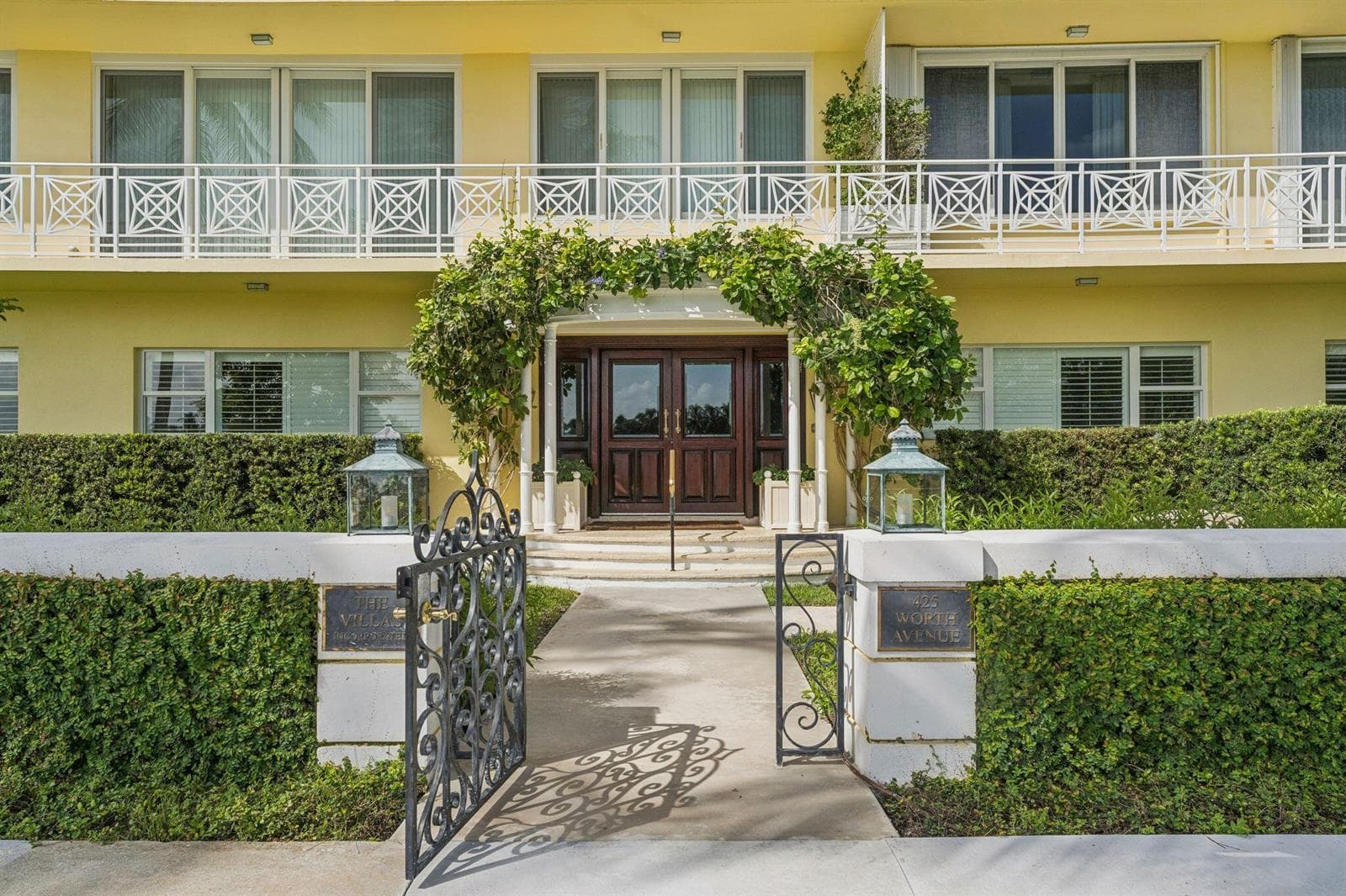 425 WORTH Avenue 2F photo 7