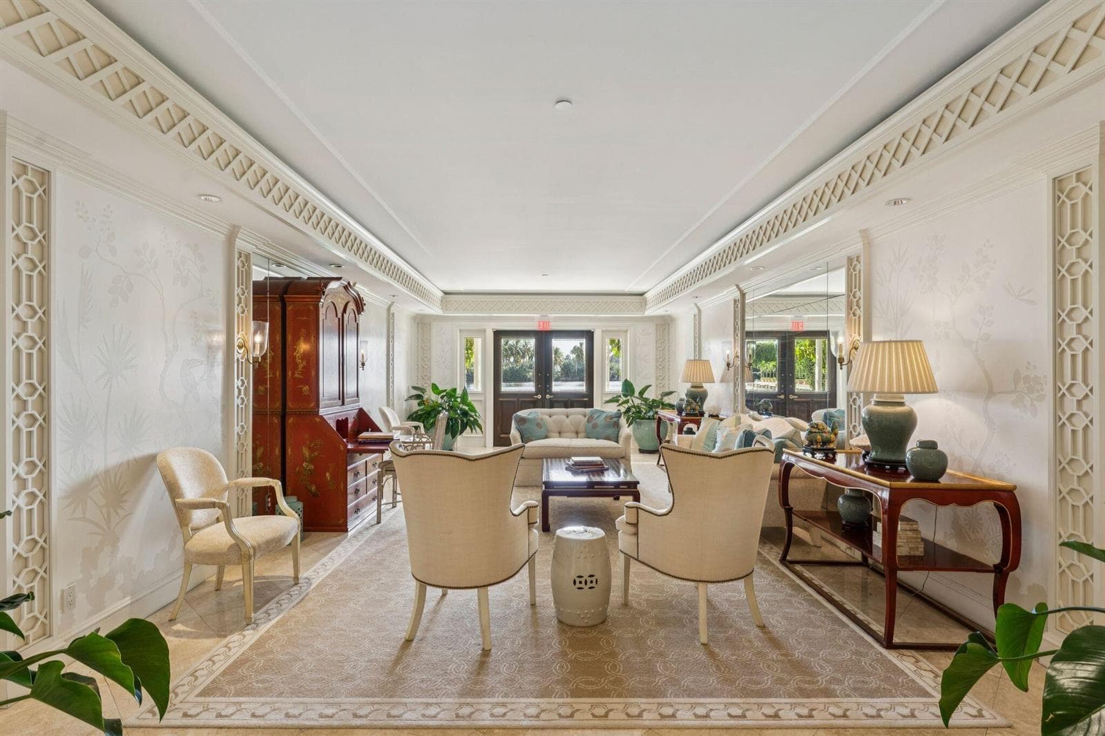 425 WORTH Avenue 2F photo 25