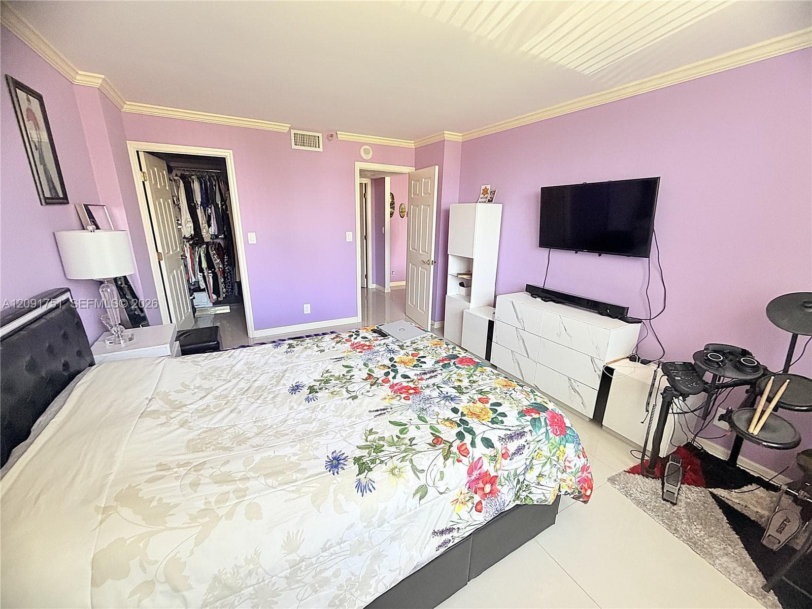 290 174th St 611 photo 21