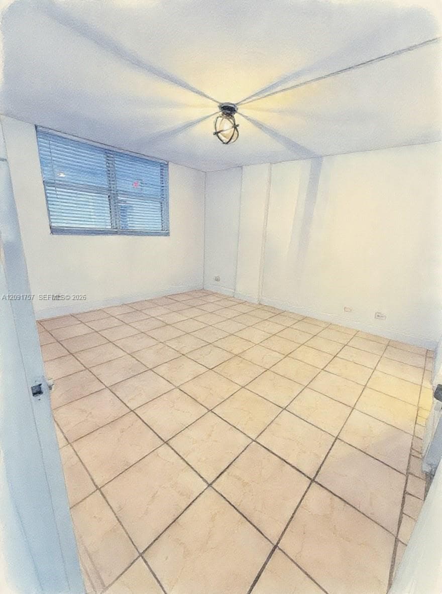 3660 NE 166th St 308 photo 13